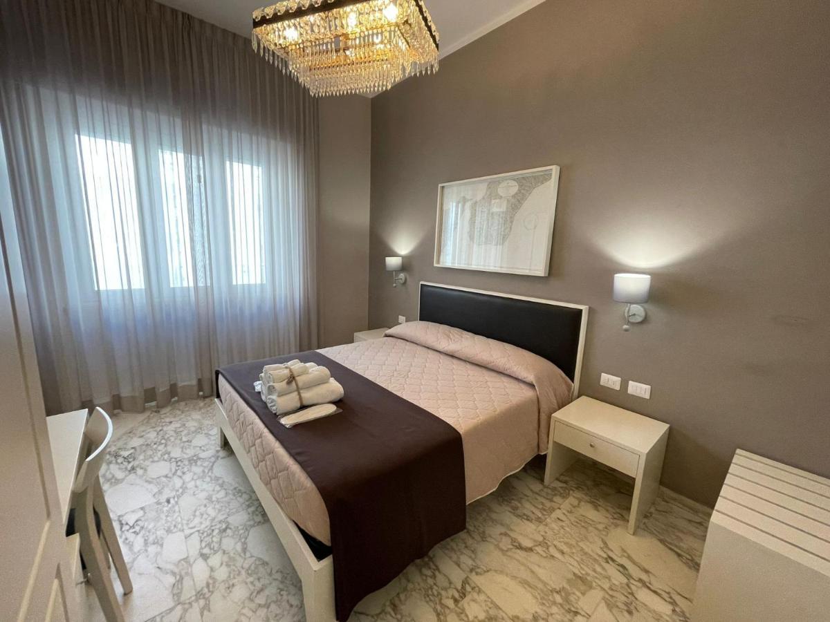 Faro Bianco Gallipoli - Suites & Apartments Exteriör bild